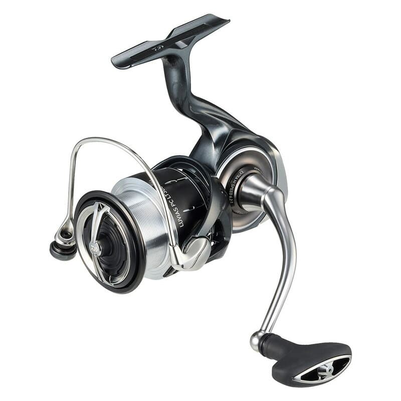 Daiwa 24 Luvias PC LT3000-XH / Spinning Reel